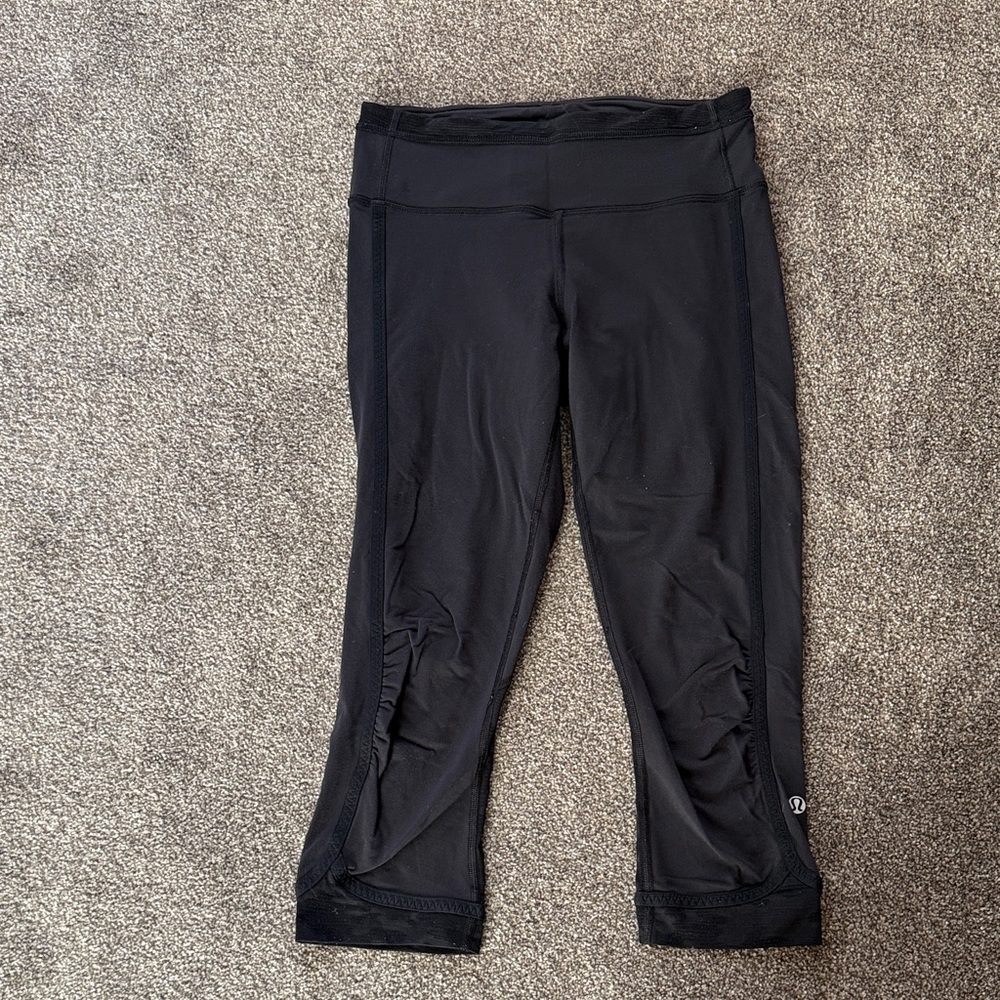 Lululemon Cropped Leggings - Size 4